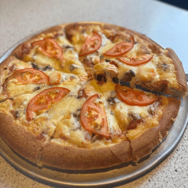Islander Pizza.